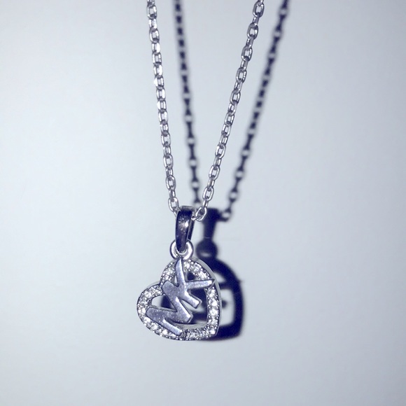 Authentic Michael kors necklace - Picture 2 of 11